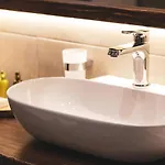 Dikap Luxury Aparts דירה *