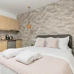 דירה Dikap Luxury Aparts לימנריה