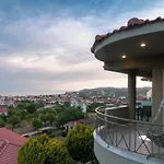 Dikap Luxury Aparts דירה