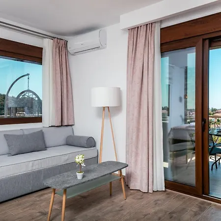 Dikap Luxury Aparts *